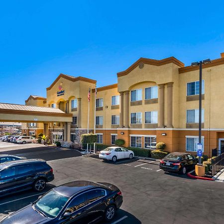 Comfort Inn & Suites Sacramento - University Area المظهر الخارجي الصورة