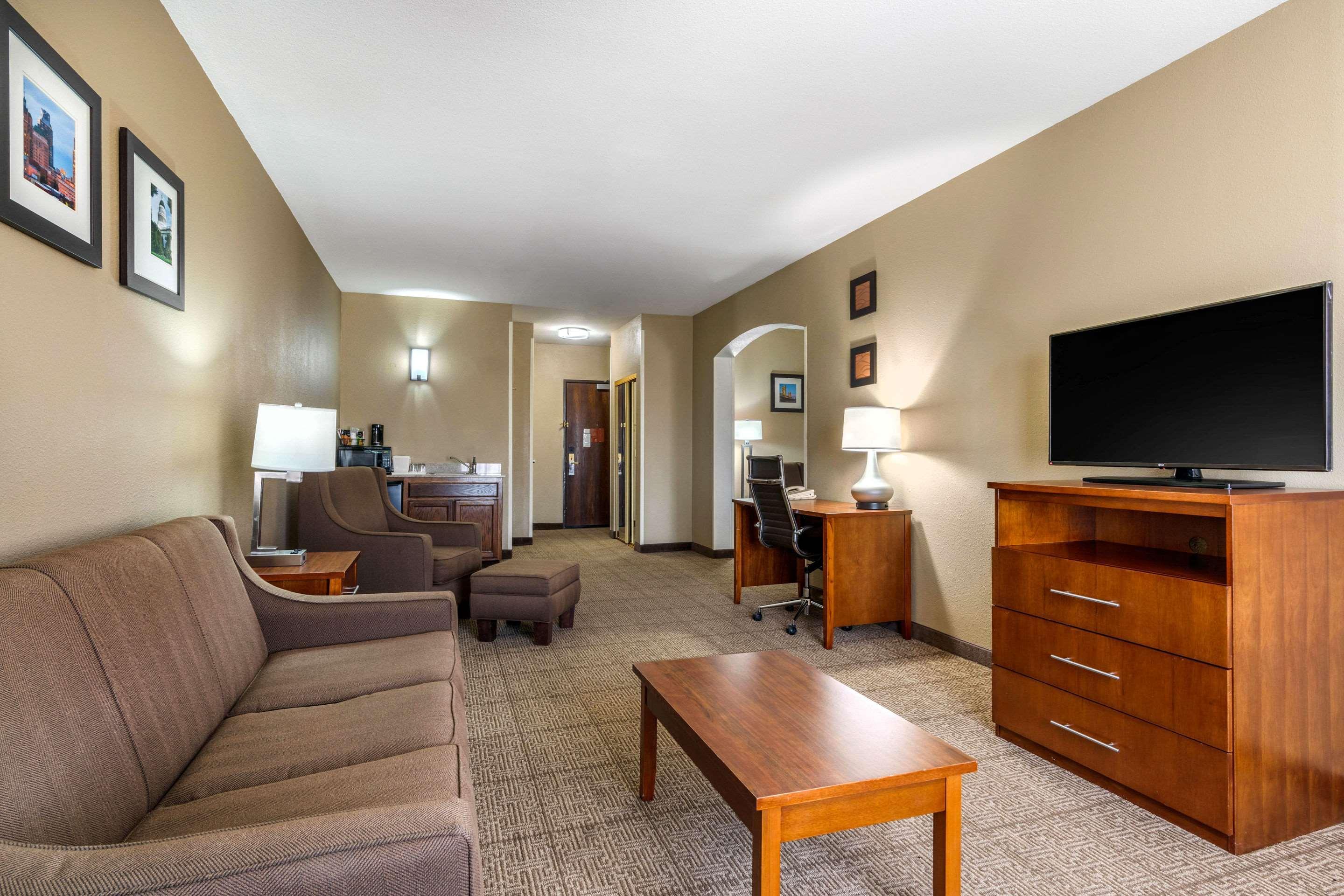 Comfort Inn & Suites Sacramento - University Area المظهر الخارجي الصورة