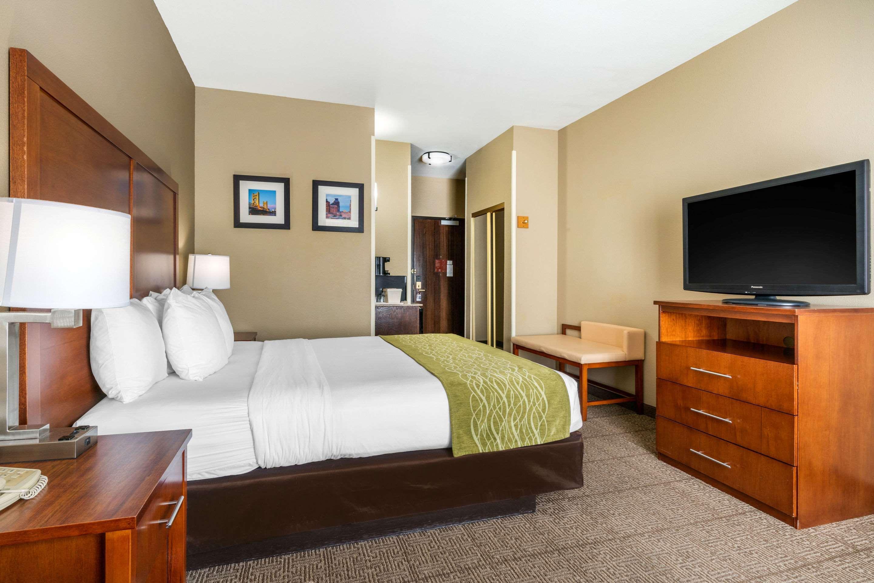 Comfort Inn & Suites Sacramento - University Area المظهر الخارجي الصورة