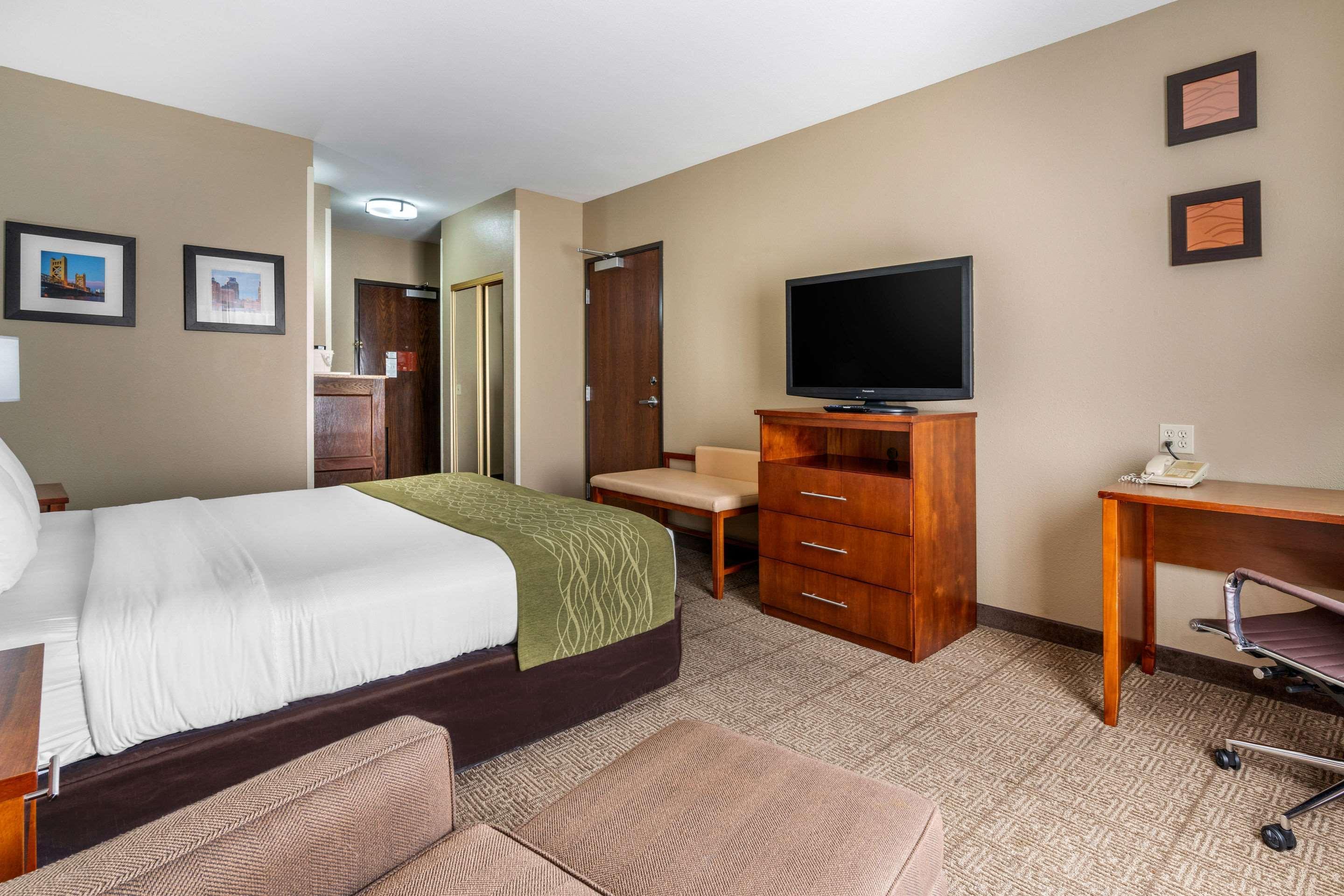 Comfort Inn & Suites Sacramento - University Area المظهر الخارجي الصورة