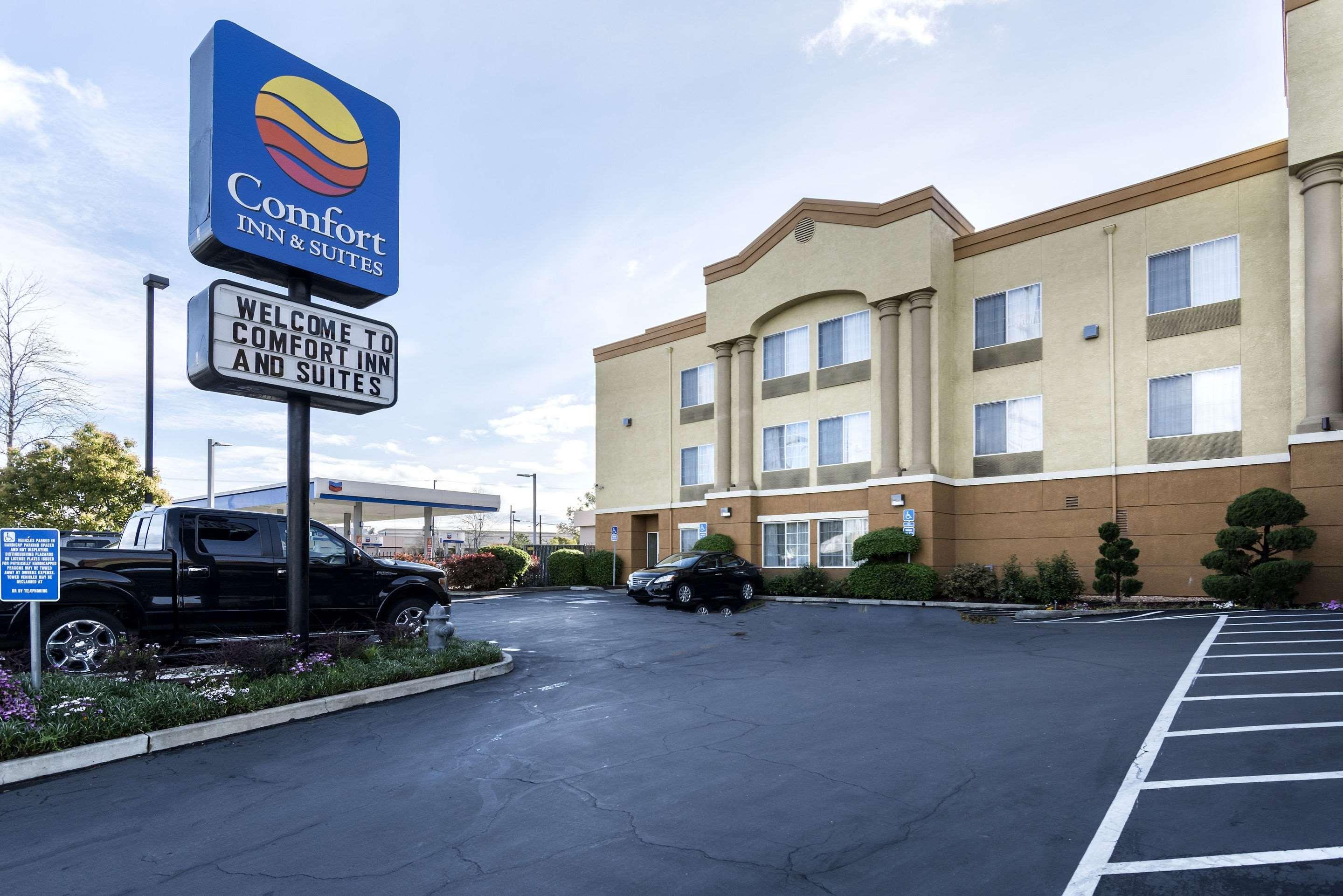 Comfort Inn & Suites Sacramento - University Area المظهر الخارجي الصورة
