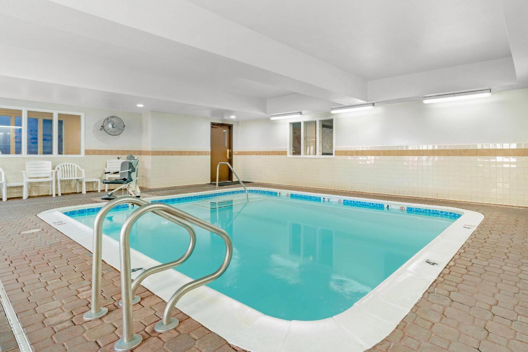 Comfort Inn & Suites Sacramento - University Area المظهر الخارجي الصورة