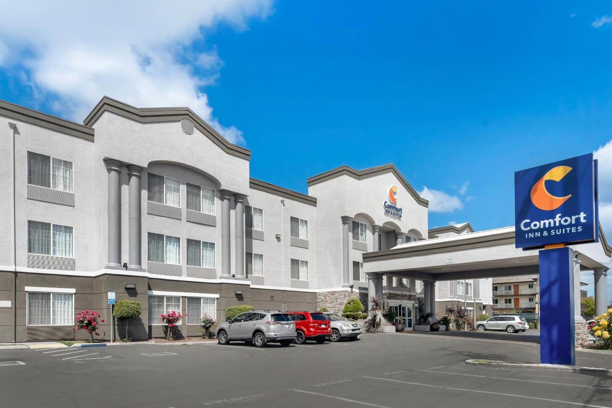 Comfort Inn & Suites Sacramento - University Area المظهر الخارجي الصورة